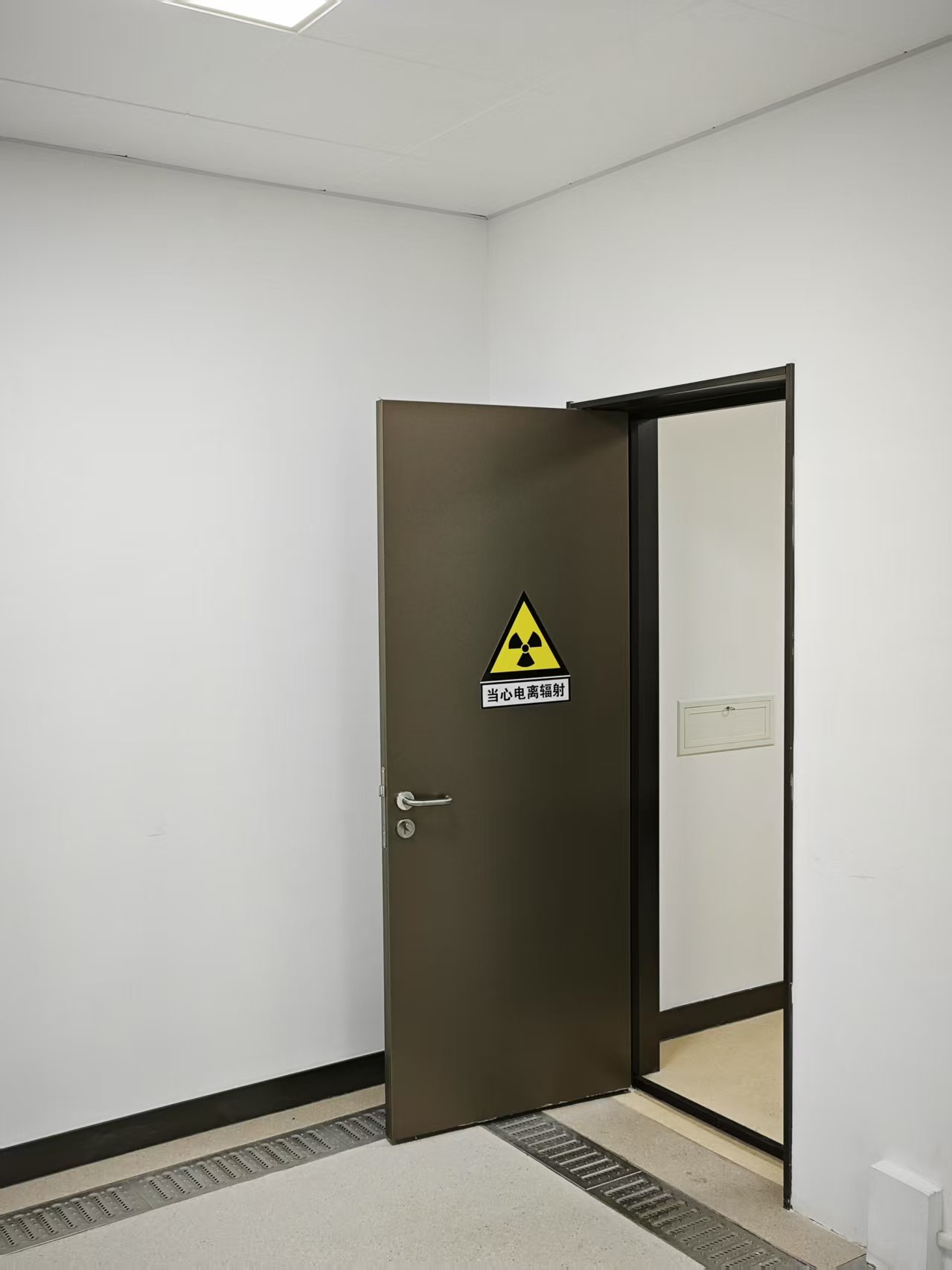 竞秀CT室手动单开防护铅门